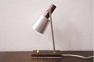 ヴィンテージ照明　北欧ビンテージ　デンマーク　メンズライクな空間づくりに活躍するデスクライト(卓上照明、スタンドライト、シェード)(R-049731)