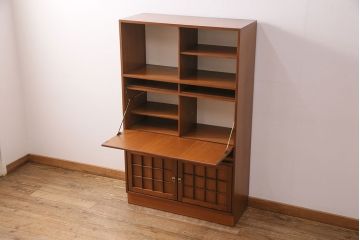 ヴィンテージ家具　イギリス　チーク材　木目の美しさとスタイリッシュなデザインが魅力のビューローキャビネット(ライティングビューロー、収納棚、戸棚、ビンテージ)(R-049734)
