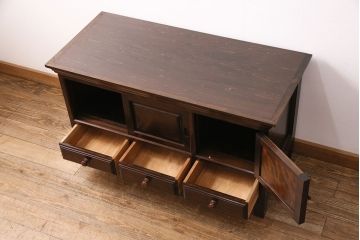 中古　美品　松本民芸家具　脚付きリメイク　和モダンな空間づくりにおすすめのローチェスト(サイドボード、引き出し、ローボード)(R-049735)