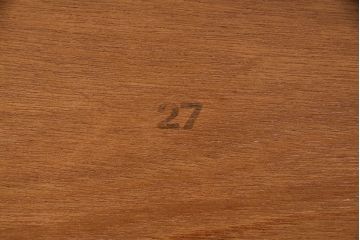 ヴィンテージ家具　イギリスビンテージ　G-PLAN(ジープラン)　チーク材　パーケットがおしゃれなチェスト(引き出し、リビングボード、ローボード、テレビボード)(R-049736)