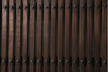 アンティーク建具　明治期　総欅材!　格子蔵戸(引き戸、玄関戸)(R-049745)