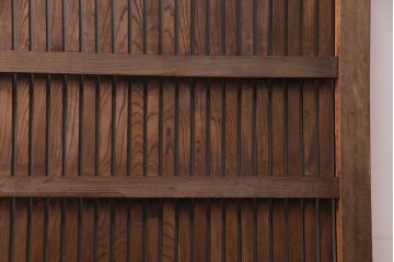 アンティーク建具　明治期　総欅材!　格子蔵戸(引き戸、玄関戸)(R-049745)