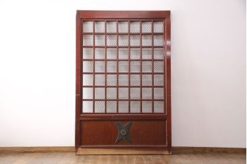 アンティーク建具　明治期　ヒノキ材　細かな格子がおしゃれな蔵戸(きつね格子、狐格子、格子入り蔵戸、引き戸、玄関戸、格子戸、マス目、升目)(R-049747)