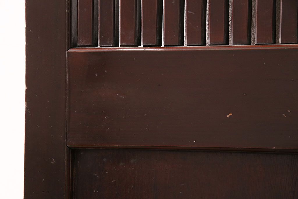 アンティーク建具　美品!　漆が美しい富山産の格子入り蔵戸(引き戸、玄関戸)(R-049748)