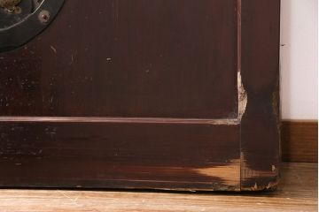 アンティーク建具　美品!　漆が美しい富山産の格子入り蔵戸(引き戸、玄関戸)(R-049748)