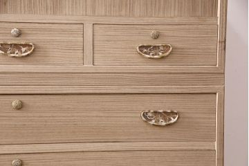 中古　国産　並厚　松・竹・梅のデザインが施された繊細で上品な引手が魅力の総桐箪笥(和タンス、衣装箪笥、引き出し、チェスト、桐たんす)(定価約70万円)(R-049756)