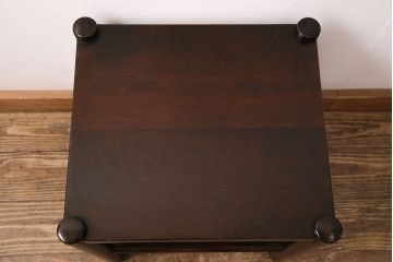 中古　北海道民芸家具　シンプルな佇まいがお部屋に取り入れやすい板座のスツール(花台、サイドテーブル、飾り台)(R-049759)