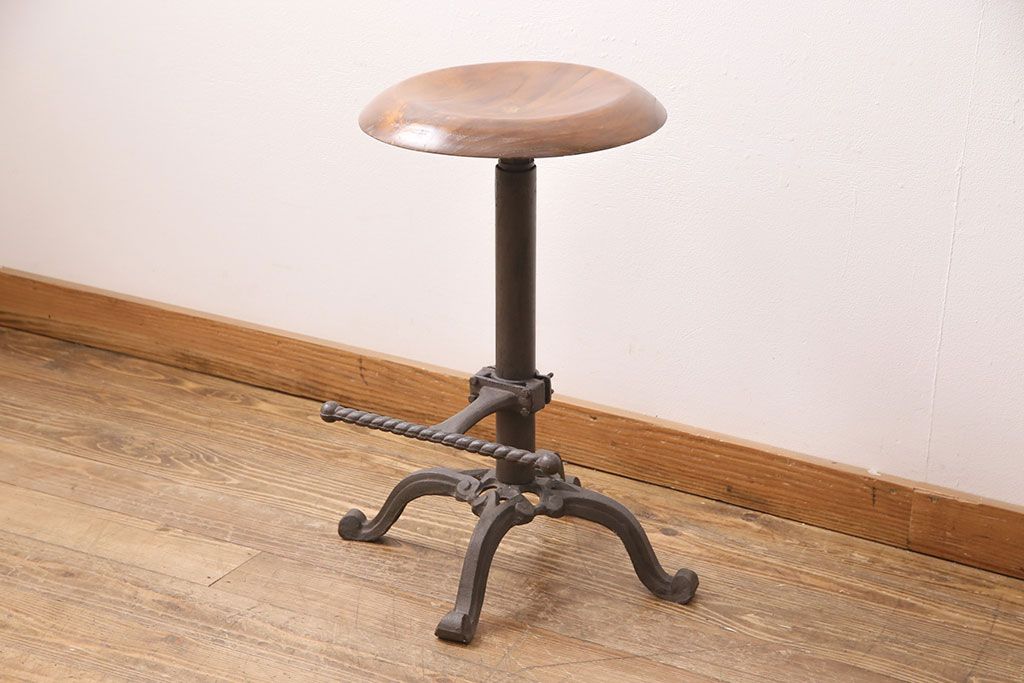 中古　ブランド家具　無骨な佇まいが格好良い!インダストリアルな空間におすすめのスツール(椅子、カウンタースツール、ハイスツール)(R-049760)