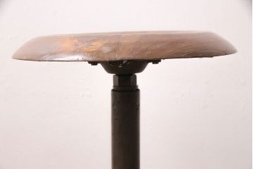 中古　ブランド家具　無骨な佇まいが格好良い!インダストリアルな空間におすすめのスツール(椅子、カウンタースツール、ハイスツール)(R-049760)