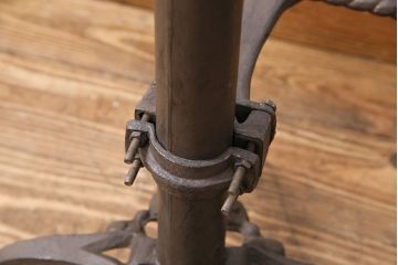 中古　ブランド家具　無骨な佇まいが格好良い!インダストリアルな空間におすすめのスツール(椅子、カウンタースツール、ハイスツール)(R-049760)