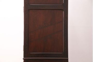 中古　美品　伝統工芸　軽井沢彫り　繊細な桜の図が見事なワードローブ(洋服タンス、チェスト、衣装箪笥)(R-049764)