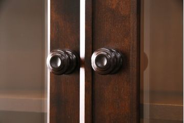 中古　北海道民芸家具　大人なワークスペース作りに活躍してくれるビューローブックケース(定価約38万円)(ライティングビューロー、机、在宅ワーク、在宅用本箱、収納棚、ワークデスク)(R-049781)