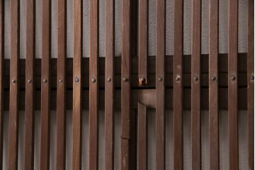 アンティーク建具　腰板ケヤキ材　ガラス入り格子戸4枚セット(引き戸、ガラス戸、建具)(R-049783)