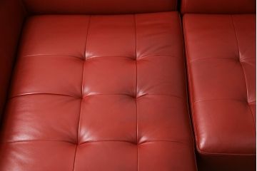 中古　IDC大塚家具　本革L/S　コンフォート　レッドカラーが目を引くソファセット(定価約58万円)(3人掛け、4人掛け)(R-049790)