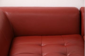 中古　IDC大塚家具　本革L/S　コンフォート　レッドカラーが目を引くソファセット(定価約58万円)(3人掛け、4人掛け)(R-049790)
