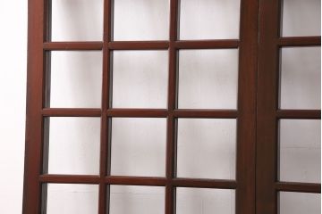 アンティーク建具　和モダンな雰囲気を高めるヒノキ材製格子蔵戸2枚セット(きつね格子、狐格子、引き戸、玄関戸、格子戸、マス目、升目)(R-049792)