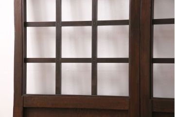 アンティーク建具　和モダンな雰囲気を高めるヒノキ材製格子蔵戸2枚セット(きつね格子、狐格子、引き戸、玄関戸、格子戸、マス目、升目)(R-049792)