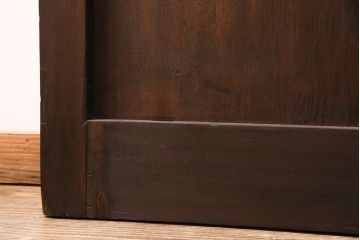 アンティーク建具　和モダンな雰囲気を高めるヒノキ材製格子蔵戸2枚セット(きつね格子、狐格子、引き戸、玄関戸、格子戸、マス目、升目)(R-049792)