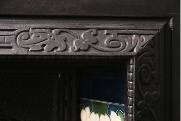 イギリスアンティークアンティーク　色鮮やかな花柄が華やかさを演出するマントルピース(暖炉、ファイヤープレイス)(R-049799)