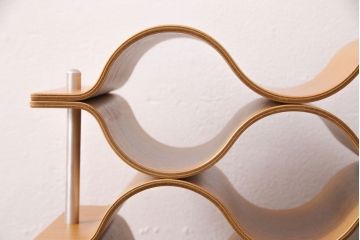 中古　美品　サイトーウッド(SAITO WOOD)　まるでオブジェのようなフォルムが美しいワインラック(ワインストレージ、ワイン収納、シャンパンホルダー)(R-049805)