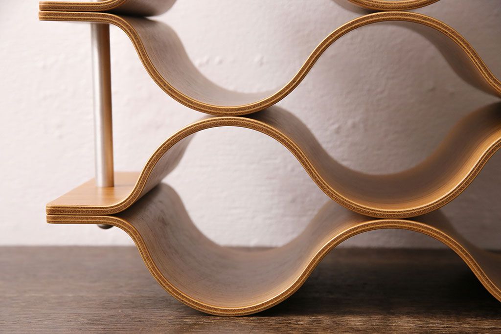 中古　美品　サイトーウッド(SAITO WOOD)　まるでオブジェのようなフォルムが美しいワインラック(ワインストレージ、ワイン収納、シャンパンホルダー)(R-049805)