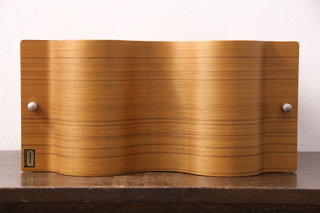 中古　美品　サイトーウッド(SAITO WOOD)　まるでオブジェのようなフォルムが美しいワインラック(ワインストレージ、ワイン収納、シャンパンホルダー)(R-049805)