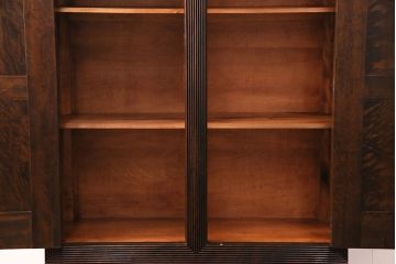 中古　極美品　松本民芸家具　直線的なデザインが美しく高級感を漂わせるリード型カップボード(定価96万円)(収納棚、戸棚、キャビネット)(R-049818)