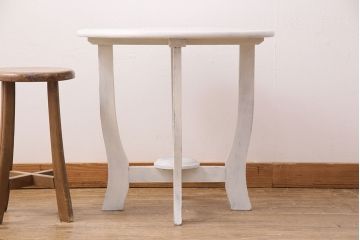 和製アンティーク　アンティークカラーがお部屋のアクセントになるナラ材製ラウンドテーブル(コーヒーテーブル、サイドテーブル)(R-049819)