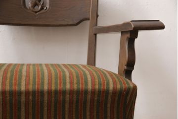 中古　神戸洋家具　永田良介商店　タツ型の彫刻存在感を放つアームチェア(1人掛け、シングルソファ)(R-049820)