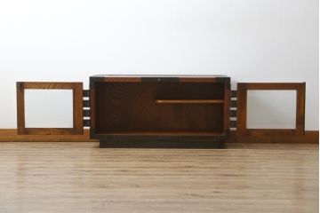 中古　美品　国産　民芸城山　欅(ケヤキ)材　日本の伝統美が詰まった、立派な金具の戸棚(収納棚、ローボード、テレビ台)(R-049826)