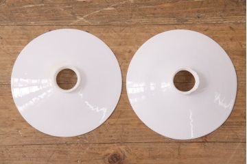 アンティーク照明　和製アンティーク　どこか懐かしさが漂う平笠シェードのペンダントライト2個セット(R-049832)