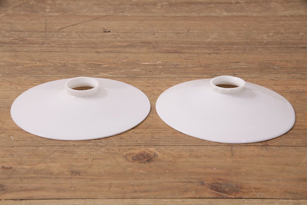 アンティーク照明　和製アンティーク　どこか懐かしさが漂う平笠シェードのペンダントライト2個セット(R-049832)