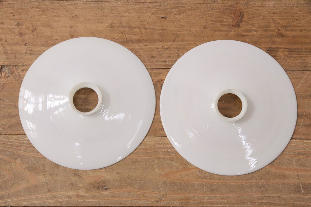 アンティーク照明　温かみのある優しい雰囲気が魅力的なペンダントライト2個セット(天井照明、吊り下げ照明、電笠)(R-049835)