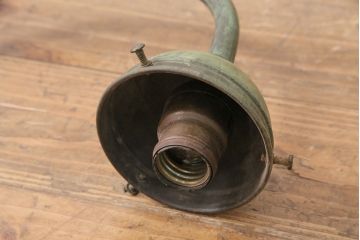 アンティーク照明　ユニークなシルエットが目を引くウォールランプ(壁掛け照明、壁付け照明)(R-049839)