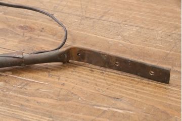 アンティーク照明　ユニークなシルエットが目を引くウォールランプ(壁掛け照明、壁付け照明)(R-049839)