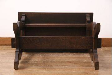 ビンテージ家具　神戸洋家具　どこから見ても美しいフォルムが目を惹くナラ材製サイドテーブル(カフェテーブル、オケージョナルテーブル、飾り台、ヴィンテージ)(R-049843)