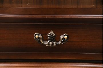 中古　美品　カリモク家具(karimoku)　コロニアルシリーズ　クラシックカントリーな佇まいが魅力の本棚(飾り棚、ブックシェルフ、書棚)(R-049850)