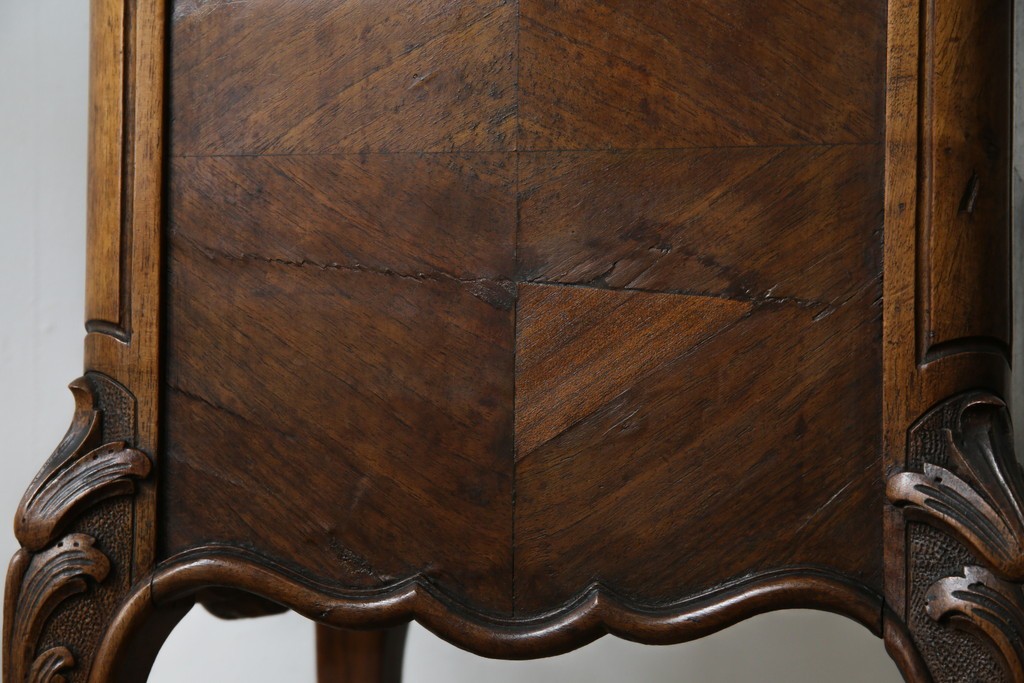 フランスアンティーク　ウォールナット材　サイドテーブル　(R-049858)