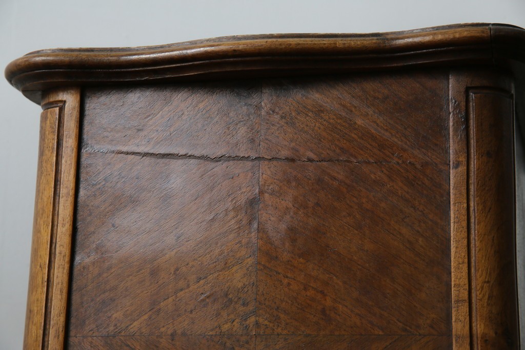 フランスアンティーク　ウォールナット材　サイドテーブル　(R-049858)