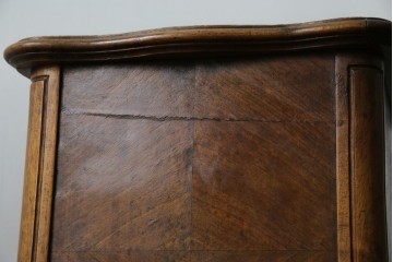 フランスアンティーク　ウォールナット材　サイドテーブル　(R-049858)