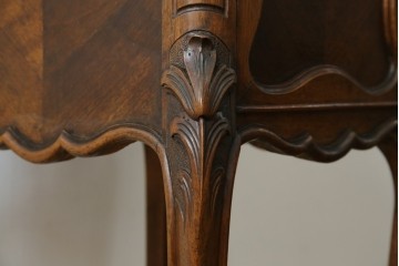 フランスアンティーク　ウォールナット材　サイドテーブル　(R-049858)