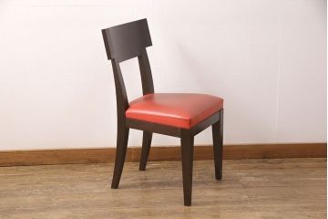 中古　cassina.ixc(カッシーナ・イクスシー )  Philippe hurel(フィリップ・ユーレル)  シンプルでありながら優雅で洗練されたデザインが魅力のチロルチェア(ダイニングチェア、椅子、合皮)(R-049859)
