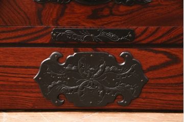 中古 美品　伝統民芸家具　岩谷堂箪笥　小振りなサイズで取り入れやすいチェスト(小箪笥、サイドチェスト、引き出し)(R-049862)