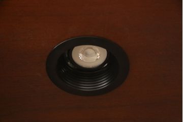 在庫未使用品　IDC大塚家具　Baker(ベーカー社)　マホガニー材製キャビネット(収納棚、飾り棚)(定価約394万円)(R-049863)