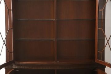 在庫未使用品　IDC大塚家具　Baker(ベーカー社)　マホガニー材製キャビネット(収納棚、飾り棚)(定価約394万円)(R-049863)