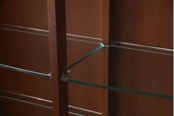 在庫未使用品　IDC大塚家具　Baker(ベーカー社)　マホガニー材製キャビネット(収納棚、飾り棚)(定価約394万円)(R-049863)