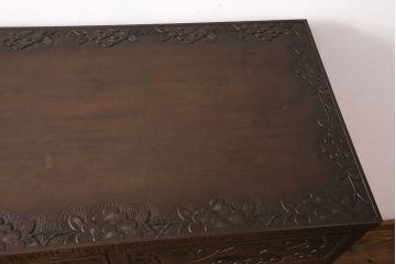 ビンテージ家具　美品　伝統工芸　軽井沢彫り　桜の彫りが優美なチェスト(衣装箪笥、洋服タンス、引き出し、ヴィンテージ)(R-049868)