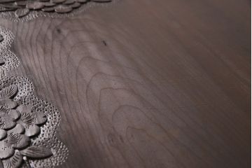 ビンテージ家具　美品　伝統工芸　軽井沢彫り　桜の彫りが優美なチェスト(衣装箪笥、洋服タンス、引き出し、ヴィンテージ)(R-049868)