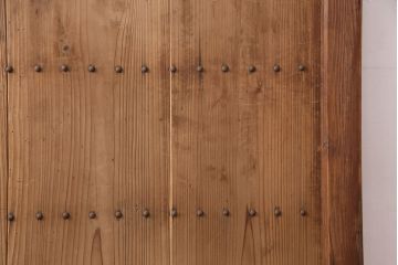 アンティーク建具　ヒノキ材　金具が立派な蔵戸(引き戸、玄関戸、建具)(R-049870)