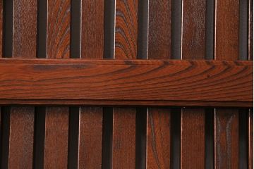 アンティーク建具　総ケヤキ材　和の趣あふれる重厚な佇まいが魅力の蔵戸(玄関戸、引き戸)(R-049871)